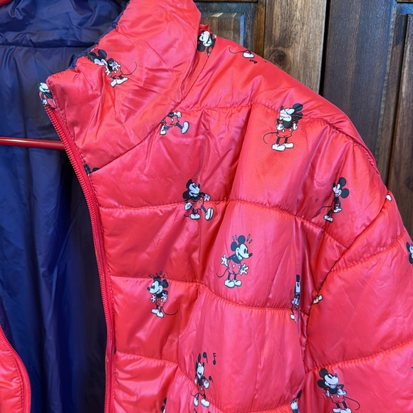 🎠Disney Reversible Puffy Jacket, Mickey Mouse, Size XXL $30 or $25 w/offer - Picture 2 of 5